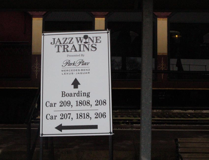 Grapevine wine train (3)